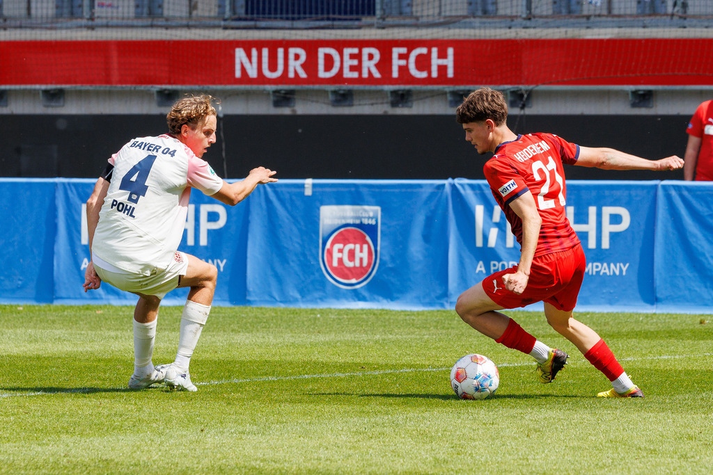 20260503-U19_FCH-LEV_198 | 1.FC Heidenheim 1846 vs. Bayer 04 Leverkusen, Fußball, U19, A-Junioren, NWL, U19-DFB-Nachwuchsliga, 2025/2026, Achtelfinale, 03.05.2026 in Heidenheim, Voith Arena(Foto: Michael Bulling) - Realisiert mit Pictrs.com