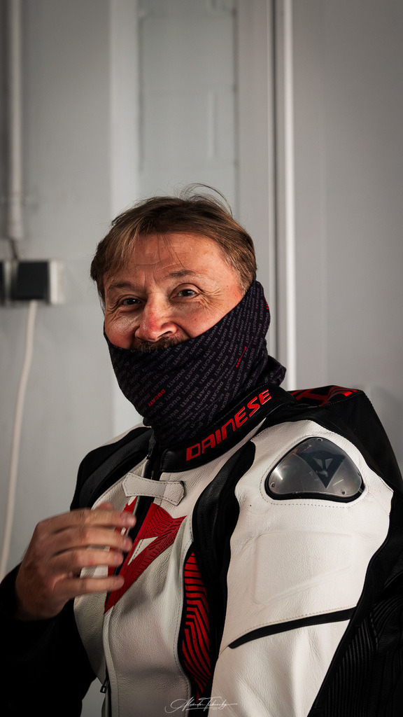 Ducati Trackday Hockenheimring 2026 | Entdecken Sie die faszinierende Welt von Alexander Tschuncky Arts: Kreative Fotografie, atemberaubende Automobilkunst und hochwertiger Bilderdruck. Lassen Sie sich inspirieren! - Realisiert mit Pictrs.com