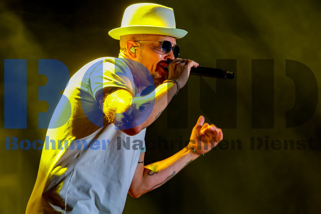 Zeltfestival Ruhr 2024 - Jan Delay  {date} -  | {headline}(Foto: Sebastian Sendlak / BOND) - Realisiert mit Pictrs.com