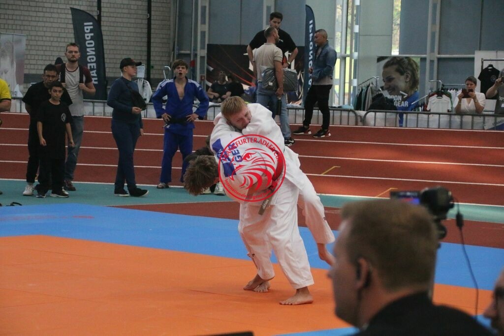 MSY-2022-10-30-7984 | Fotos vom Adler Cup - Pictures from Adler Cup

Hier findet Ihr alle Eindrücke und großen Momente der Adler Cup Wochenenden. Here you will find all impressions and great moments of the Adler Cup weekends. - Realisiert mit Pictrs.com