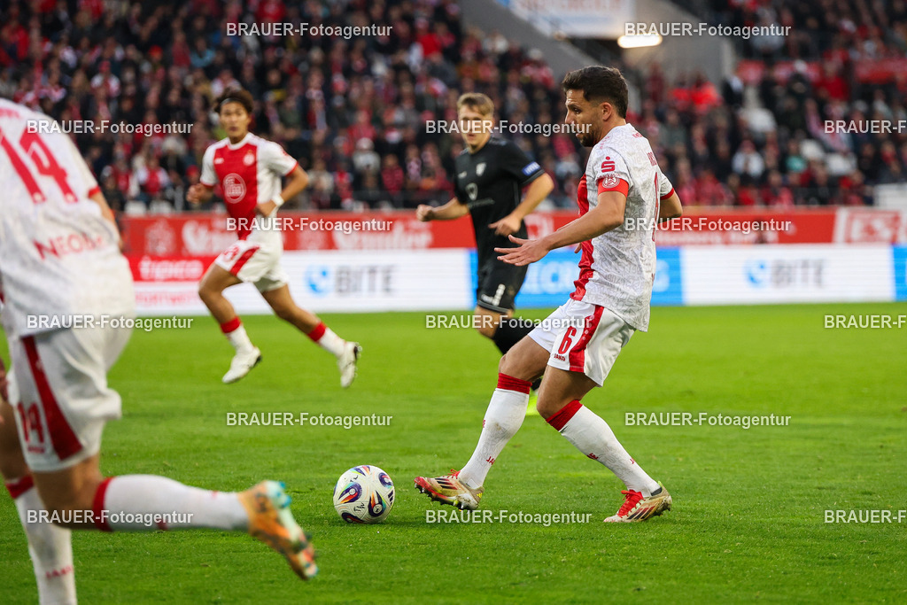 Rot-Weiss Essen - 1.Fc Schweinfurt | Essen, Deutschland, 02.11.2025 Ahmet Arslan  (Rot-Weiss Essen) Einzelaktion während des 3.Liga Spiels zwischen  Rot-Weiss Essen und 1.Fc Schweinfurt am 02.11.2025 im Stadion an der Hafenstraße in Essen. (Foto von Timo Bluhmki-Schmidt/Brauer Fotoagentur