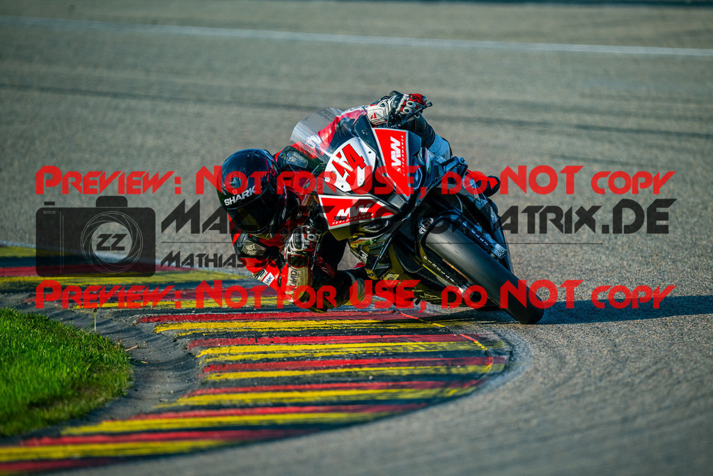 MaZZes_FotoMatrix_240504_6007705_6012 | STK1000
