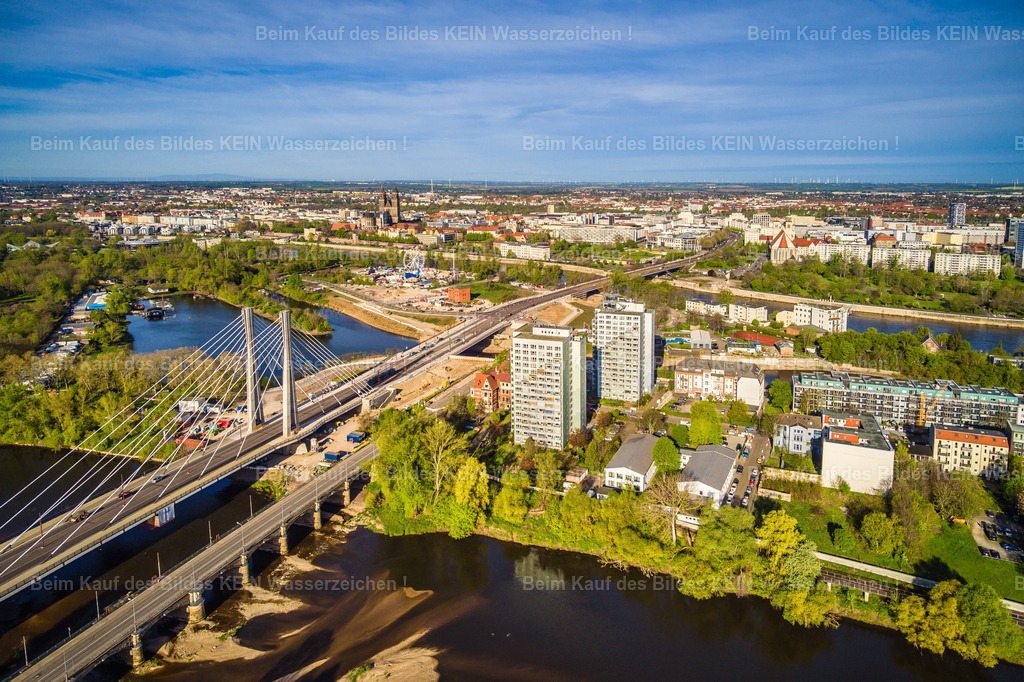Luftbild Magdeburg Pylonbrücke Alte Elbe Werder-0029 | Luftbild Magdeburg Pylonbrücke Alte Elbe Werder und Badestraße - Realisiert mit Pictrs.com
