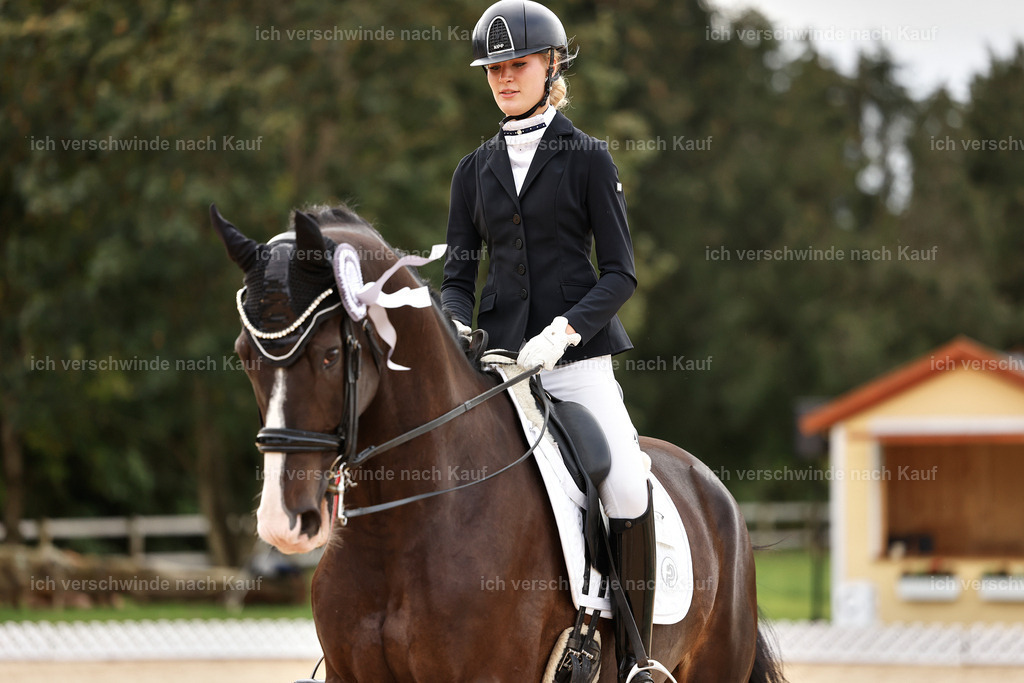 3-Siegerehrung-Dressur M_-StoibPH-2586 | working equitationturnier fotograf videograf stoibphotography marixx film working equitation deutschland reitsport turnierfotografie eventfotografie equestrian events
