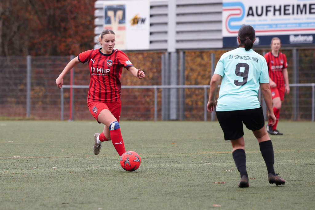 FCHWAS_251102_5060 | 1.FC Heidenheim 1846 II vs. SGM DJK-SV Wasseralfingen/Neuler, Fußball, Frauen, Bezirksliga, 2025/2026, 8. Spieltag, 02.11.2025 in Mergelstetten (Foto: Michael Bulling) - Realisiert mit Pictrs.com