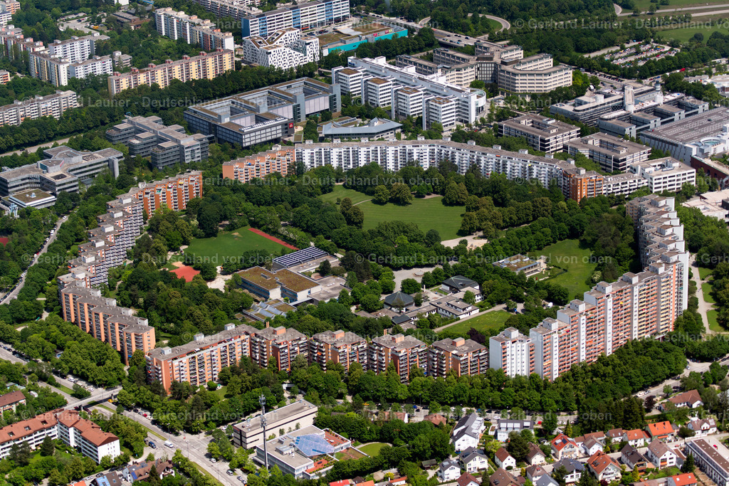 3804210 | Wohnanlage um den Theodor- Heuss-Platz, Neuperlach, München
