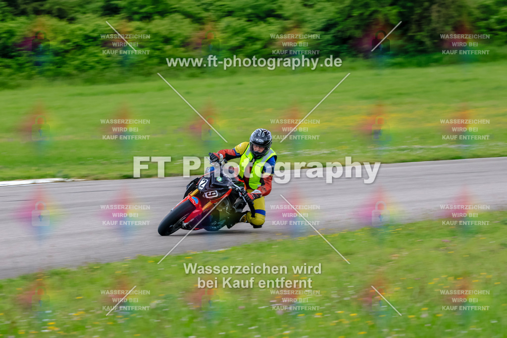 MotoTeam-3638 | Hier findet Ihr Bilder von Touristenfahrten auf der Nürburgring Nordschleife oder von anderen Veranstaltungen die ich besucht habe. Viel Spass beim Durch Schauen 