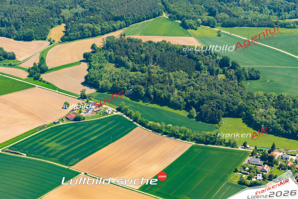 Das Luftbild zeigt : Pattendorf Weng - Die Luftaufnahme wurde 2024 vom UL-Flugzeug aus erstellt ( keine Drohne ) - Hochauflösende Luftaufnahme - Für grossformatige Ausdrucke geeignet. Die Geschenkidee !Mit Lizenz und Bildrechte bestellbar