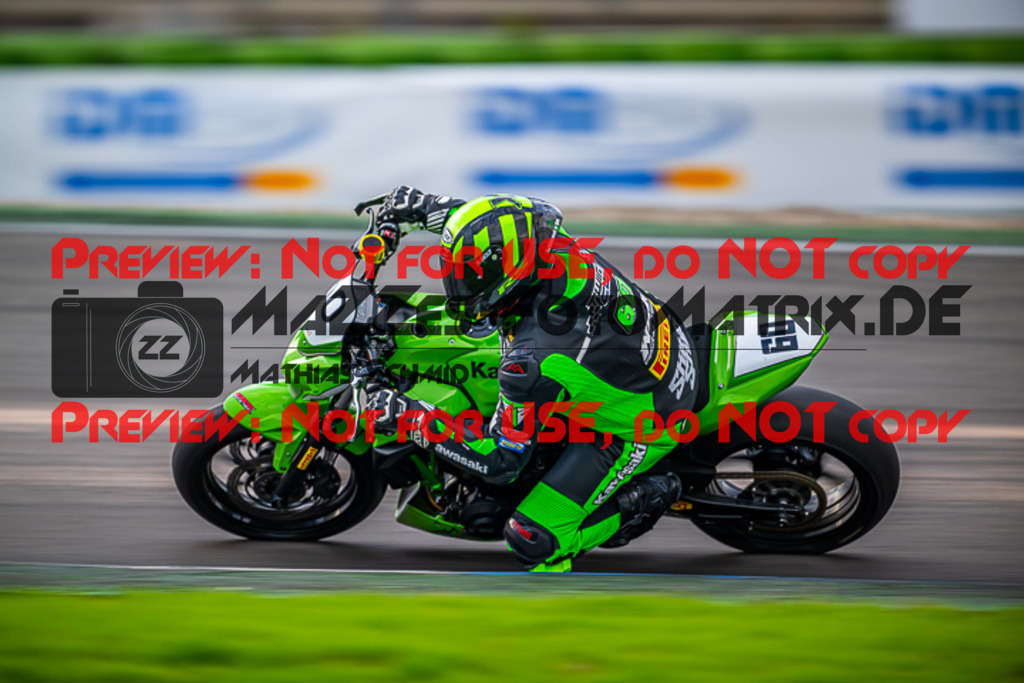 MaZZes_FotoMatrix_220925_2308 | TWIN CUP