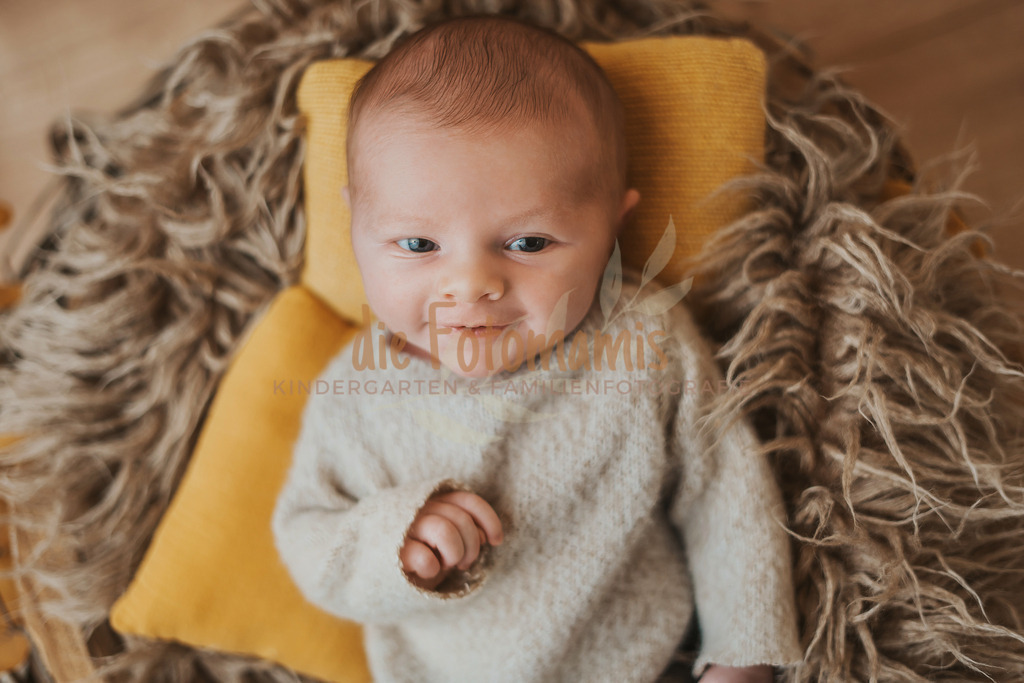 Linus | Die Fotomamis – Eure Fotografen für Babybauch-, Neugeborenen-, Familien-, Kindergarten- und Hochzeitsfotografie. Mit Feingefühl, Leidenschaft & Liebe zum Detail.