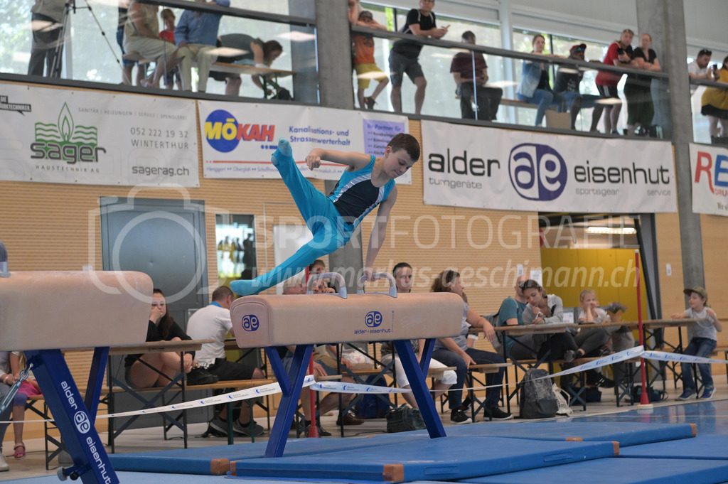 104. Zürcher Kunstturnertage Neftenbach - 14. May 2022 | 104. Zürcher Kunstturnertage Neftenbach
Turnhalle Ebni, Neftenbach
Programm 3/4 (P3/P4)
Bild: Sportfotografie Markus Aeschimann | www.markus-aeschimann.ch - Realisiert mit Pictrs.com