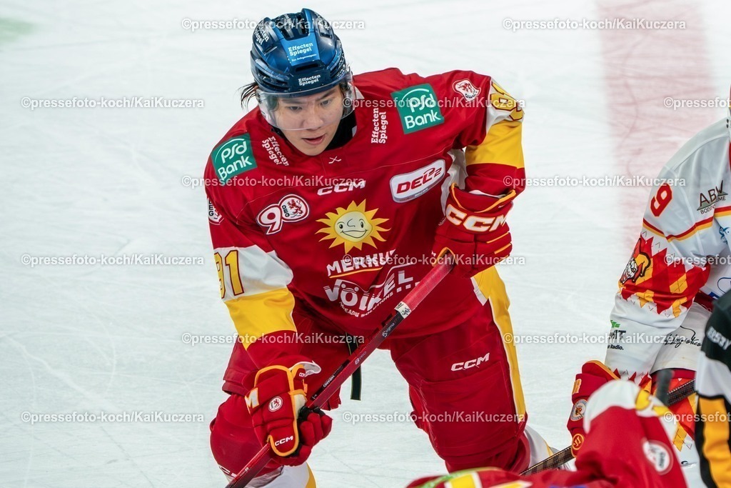 xKKU28092501115 | 28.09.2025, xKKUx, Eishockey, DEL2, Düsseldorfer EG - ESV Kaufbeuren, PSD-Bank Dome in Düsseldorf: Yushiroh Hirano (DEG #91) 