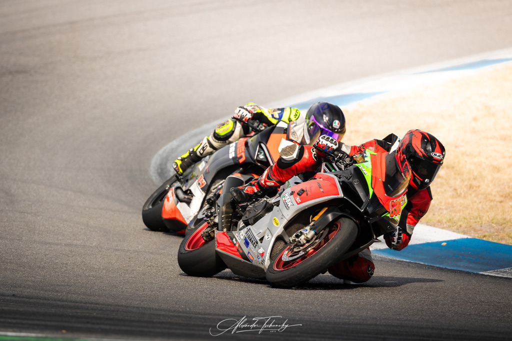 Ducati Trackday Hockenheimring 2026 | Entdecken Sie die faszinierende Welt von Alexander Tschuncky Arts: Kreative Fotografie, atemberaubende Automobilkunst und hochwertiger Bilderdruck. Lassen Sie sich inspirieren! - Realisiert mit Pictrs.com