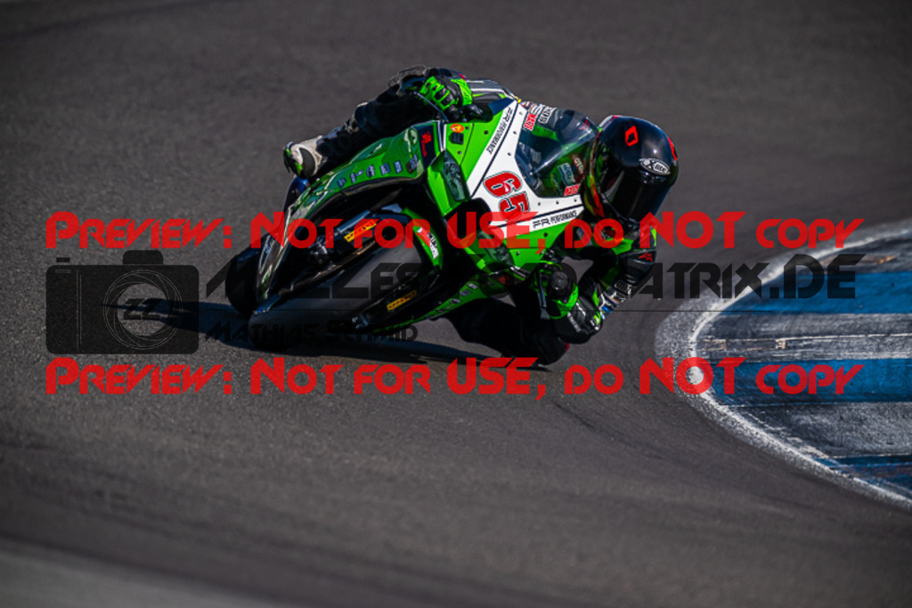 MaZZes_FotoMatrix_220923_2651 | PRO SUPERSTOCK