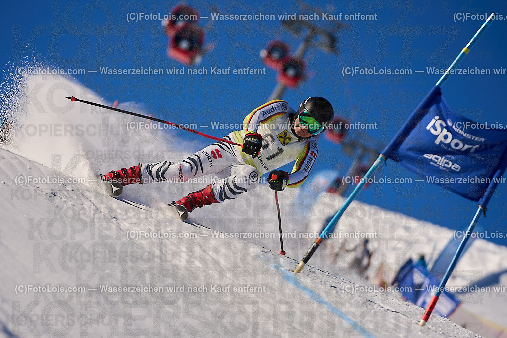 ALP2829_MASTERS-Cup_GS-B Herrn_Tripp Bernhard | (C)FotoLois.com, Alois Spandl. FIS Masters-Cup Wildschönau, Giant Slalom auf der Piste Schatzberg GS, Siegerehrung auf dem Dorfplatz Niederau, Sa 13. Januar 2024.