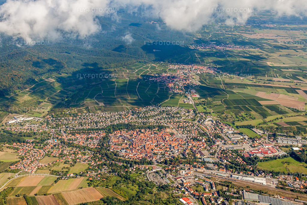 Aerial view: View of the town in front of the vineyards of Sonnenberg, the streets and houses of the residential areas in Wissembourg in the state Bas-Rhin, France.Photo: IMG_21035.jpg taken on 09/06/2009 by Werner Riehm/FLY-FOTO.comResolution of the original: 4624 x 3083 px