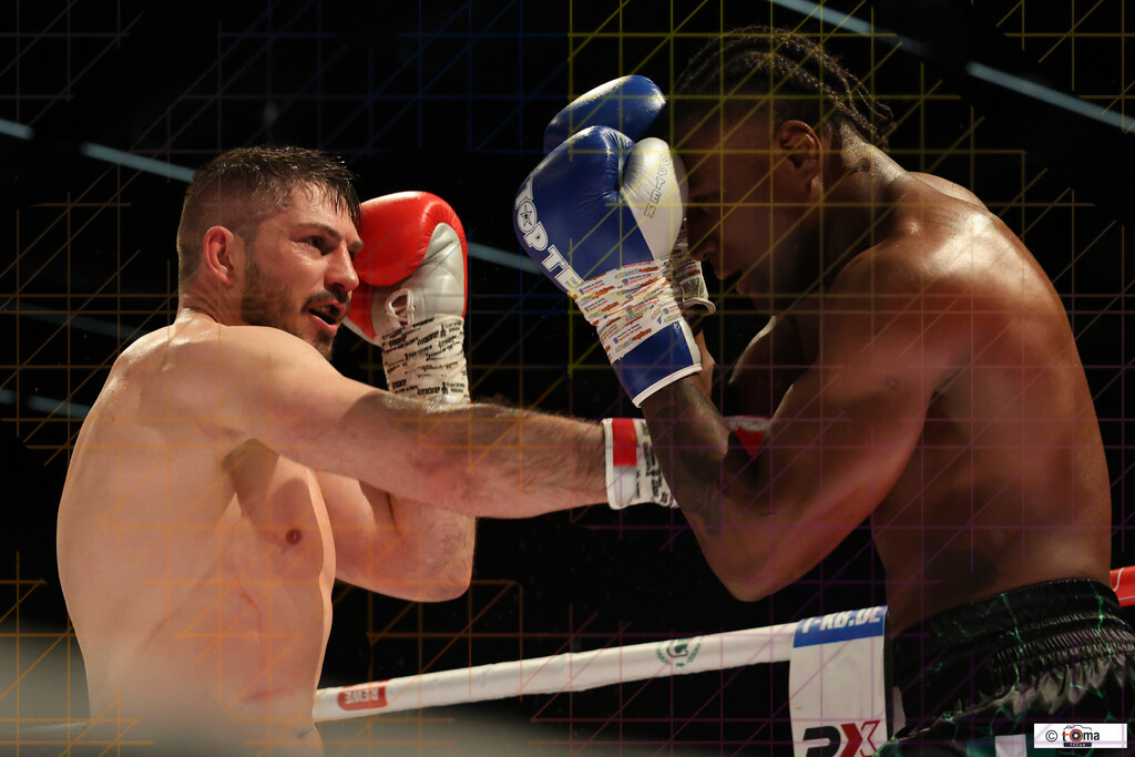 Akingbade vs Braun 25.04.2026 tomafocus Tb00120 | professionelle Sport- und Eventfotografie von Tomafocus – dynamische Bilder, emotionale Momente und hochwertige Aufnahmen für jeden Anlass. - Realisiert mit Pictrs.com
