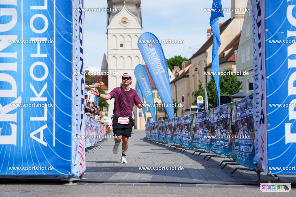 DSC05371 | Stadttriathlon Erding 2025. #yourpictrs #sportshot_your_pictrs @Sportshotphotography #stadttriathlonerding Copyright: www.sportshot.de