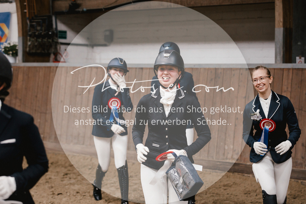 3I6A7697 | Stimmungsvolle Portraits und Reitsportfotografie im Ruhrgebiet und im Münsterland.

Pferdefotografie, Hundefotografie, Tierfotografie, Reportagen, Portraits von Tier und Mensch, Turnierfotografie in Bochum, Recklinghausen, Marl, Haltern am See, Dülmen.. - Realisiert mit Pictrs.com