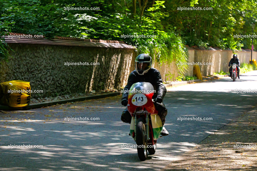 P1036629 | Erleben Sie atemberaubende, hochqualitative Fotos Ihrer Fahrt entlang der malerischen Alpenstraßen. Besuchen Sie alpineshots.com, um professionelle Aufnahmen Ihrer unvergesslichen Reise zu finden und zu kaufen - Realisiert mit Pictrs.com