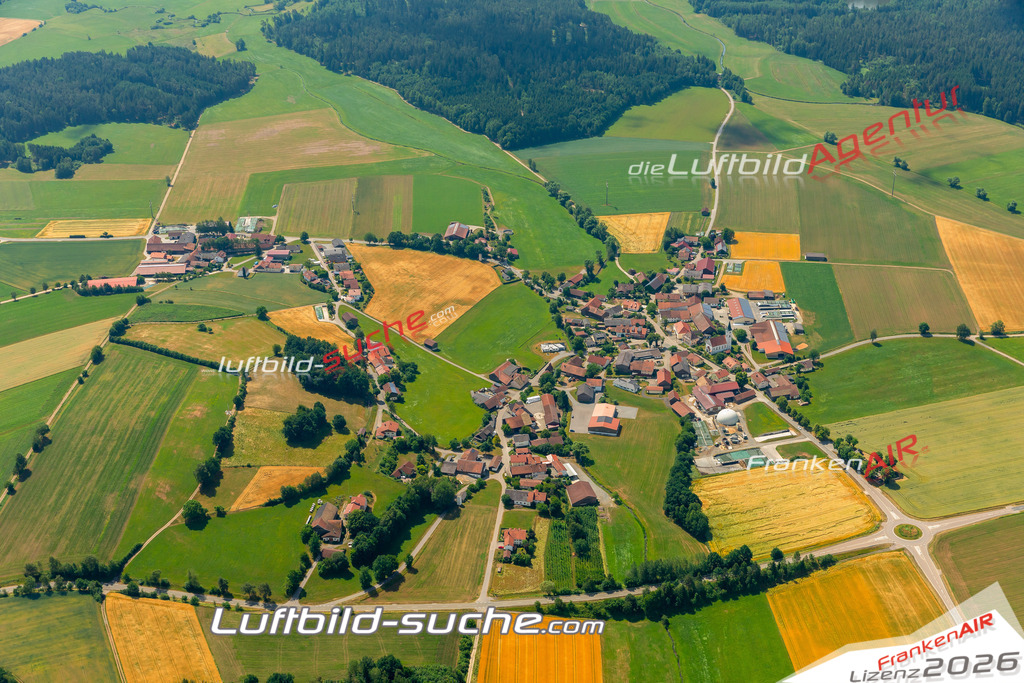 Das Luftbild zeigt : Biberbach Treffelstein - Die Luftaufnahme wurde 2023 vom UL-Flugzeug aus erstellt ( keine Drohne ) - Hochauflösende Luftaufnahme - Für grossformatige Ausdrucke geeignet. Die Geschenkidee !Mit Lizenz und Bildrechte bestellbar