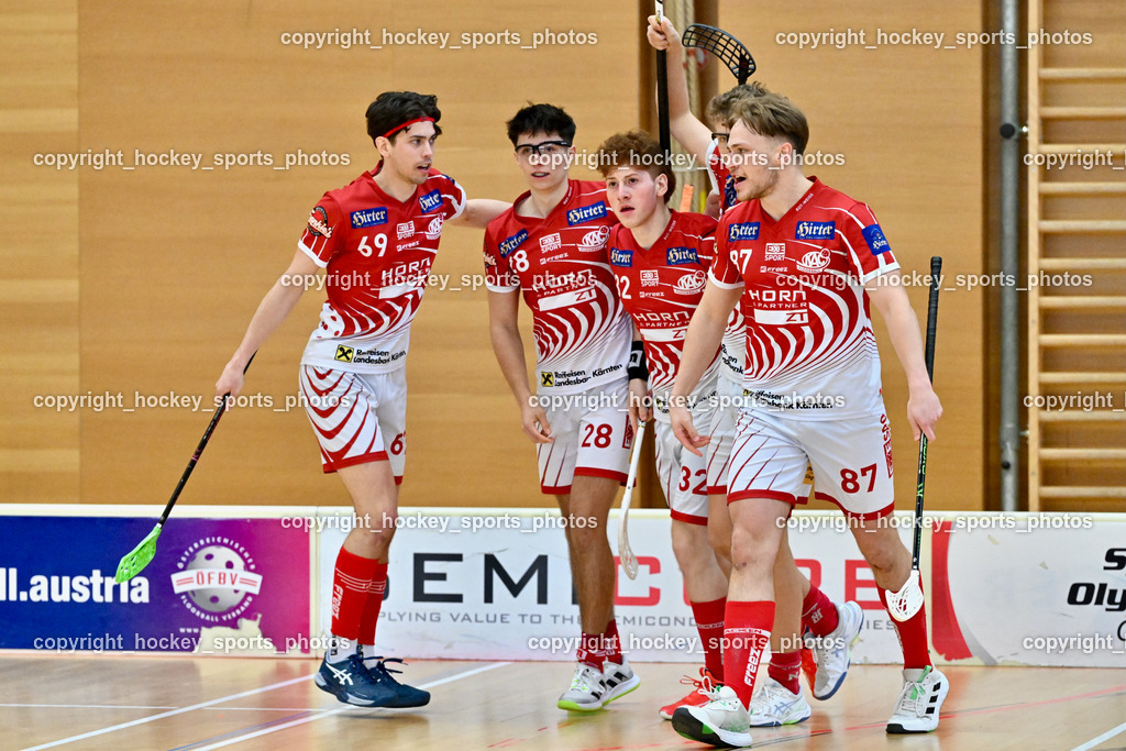 VSV Unihockey vs. KAC Floorball | Jubel KAC Floorball Mannschaft, #69 Nikita Münch KAC Floorball, #28 Gabriel Lekas KAC Floorball, #32 Tim Deisinger KAC Floorball, #87 Fabian Grabner KAC Floorball, VSV Unihockey vs. KAC Floorball, VSV Unihockey vs. KAC Floorball am 12.04.2025 in Villach (Ballspielhalle St. Martin), Austria, (Photo by Bernd Stefan)