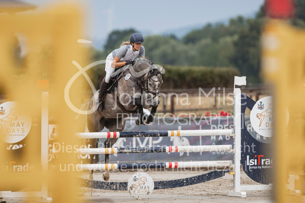240627_LüPfSpTa_SprPf-L-105 | Deine schönsten Turniermomente als professionelle Fotos! Entdecke hochwertige Pferdesport-Fotografie im Online-Shop. Jetzt Fotos finden & bestellen!