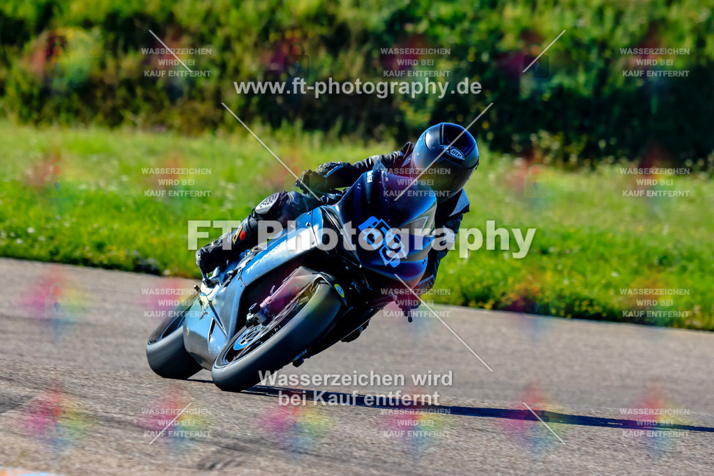 059-1914 | Hier findet Ihr Bilder von Touristenfahrten auf der Nürburgring Nordschleife oder von anderen Veranstaltungen die ich besucht habe. Viel Spass beim Durch Schauen 