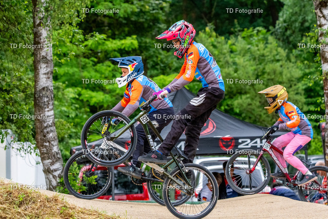 BayBMX2026-05631 | Fotogalerie von Thomas Dettweiler mit Eventbildern und lizenzfreien Fotos. Perfekt als Wandbild, für Büro, Website oder private Nutzung. - Realisiert mit Pictrs.com