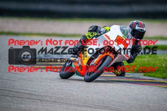 MaZZes_FotoMatrix_240503_6007705_8708 | KTM