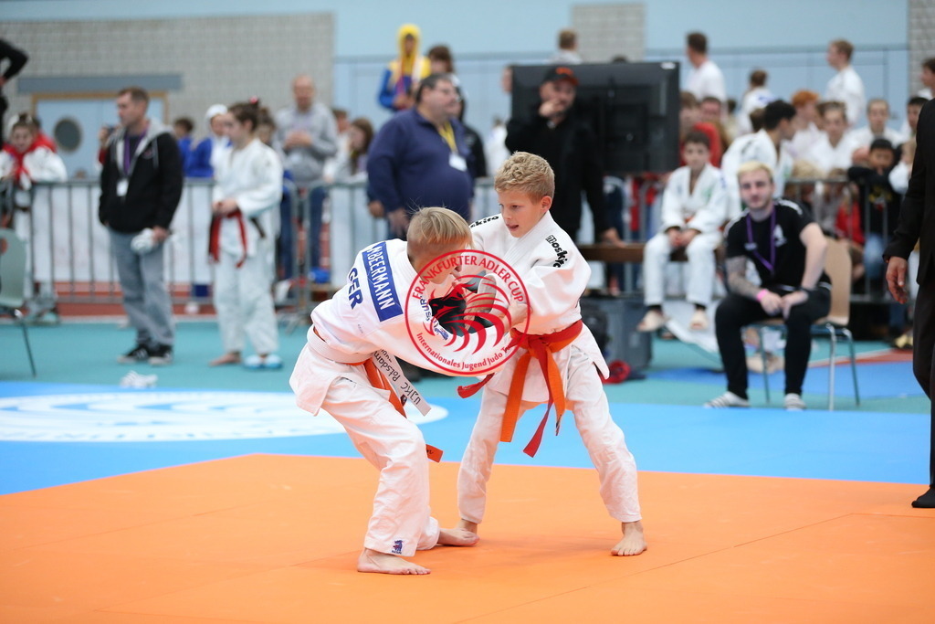 AT3Y0318 | Fotos vom Adler Cup - Pictures from Adler Cup

Hier findet Ihr alle Eindrücke und großen Momente der Adler Cup Wochenenden. Here you will find all impressions and great moments of the Adler Cup weekends. - Realisiert mit Pictrs.com