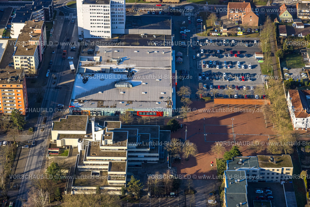 Hamm240100131 | Luftbild, Höveler Markt, Kommunales Jobcenter Hamm AöR, Rathaus-Center Einkaufszentrum mit Supermarkt Rewe, DM, KiK und Lidl, Bockum-Hövel, Hamm, Ruhrgebiet, Nordrhein-Westfalen, Deutschland