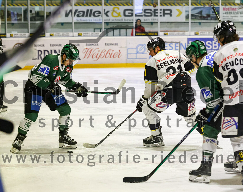 2023-11-17_041_TSV_Erding_gegen_EA_Schongau | Erding, Deutschland, 17.11.2023:
Eishockey, Bayernliga Vorrunde 2023 / 2024, 10. Spieltag, TSV Erding gegen EA Schongau, Endergebnis: 12:4

Florian Seelmann (EA Schongau, #21)

Foto: Christian Riedel / fotografie-riedel.net