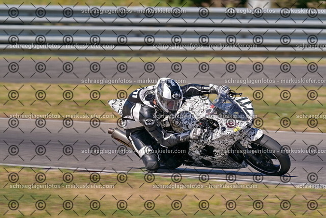 26bt05-0282 | markuskiefer.com - Realisiert mit Pictrs.com