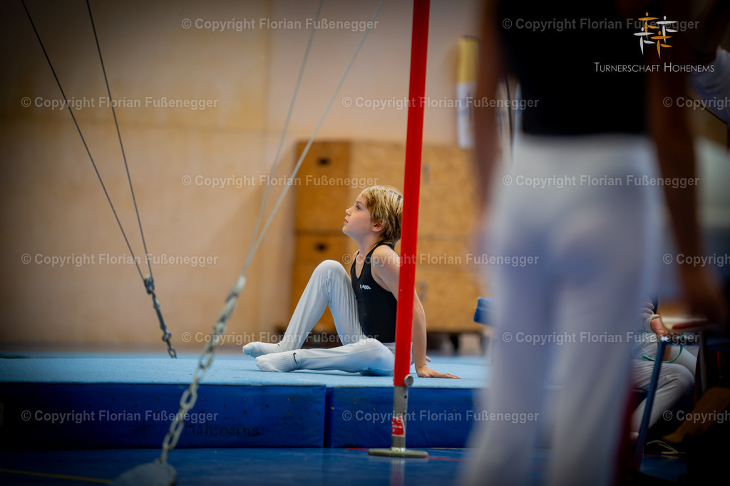 Promo-332 | "Fussifoto.com – Ihr Ansprechpartner für hochwertige Fotografie! Entdecken Sie kreative Bilder und professionelle Dienstleistungen. Kontaktieren Sie uns für Ihre Projekte!"