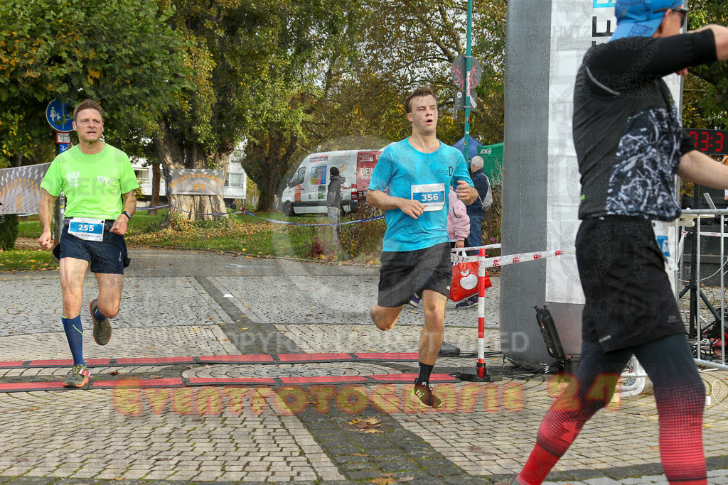 241020_1003_EX1_7591 | Sportfotografie im Rhein-Sieg Kreis, Köln, Bonn, NRW, Rheinland Pfalz, Hessen, etc. Unser Tätigkeitsfeld umfasst den Laufsport vom Volkslauf über den Marathon, Duathlon, Triathon bis zum Ultralauf wie Kölnpfad Ultra oder Schindertrail.