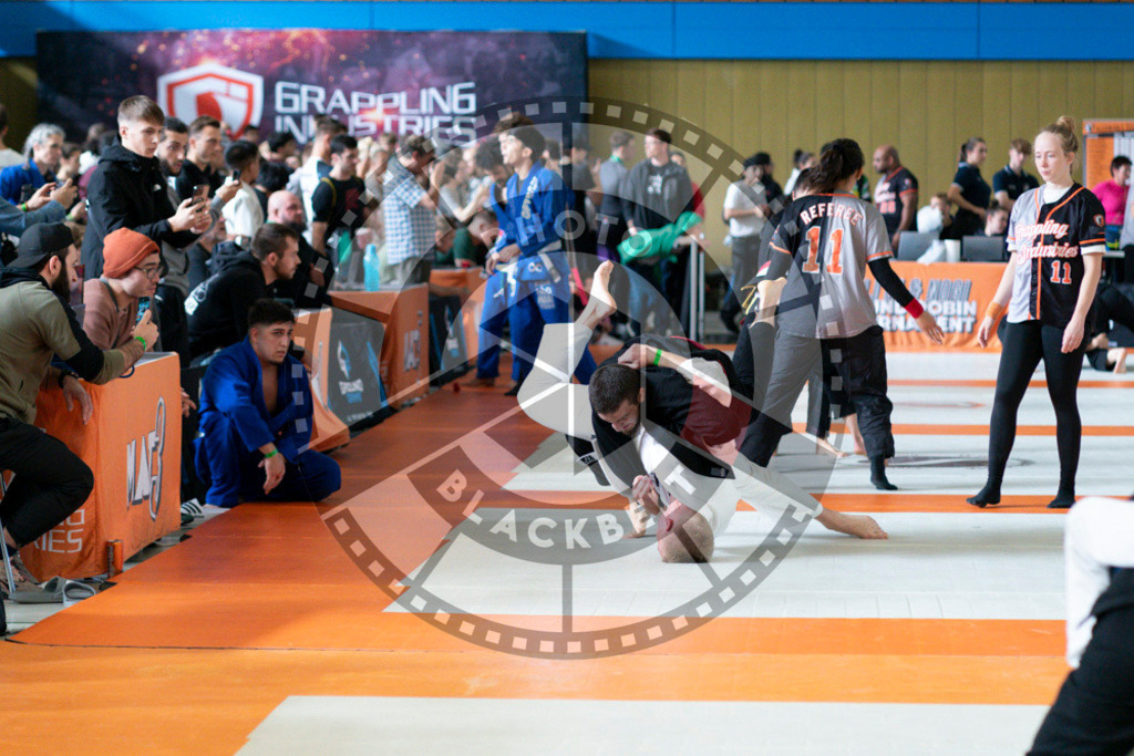 20240915PBB1025 | Athletes compete during the Grappling Industries’ grappling and Brazilian jiu-jitsu competition in Berlin, on September 15, 2024.