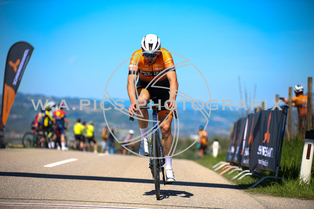 ..... | Wels, 23.04.2026, Kirschblüten Radrennen 2026 , Image shows: Photo: Wapics / Willdoner Andreas