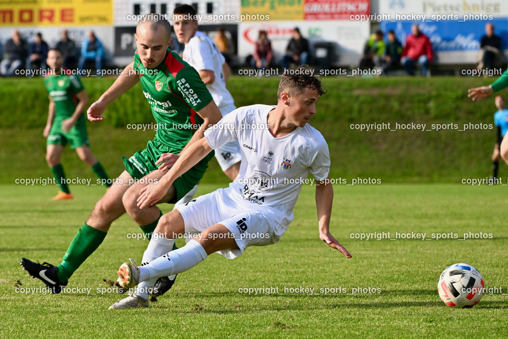 FC ASKÖ Gmünd vs. Union Matrei  | #3 Maximilian Kohlmaier FC Gmünd, #7 Julian Egger Matrei, FC ASKÖ Gmünd vs. Union Matrei , FC ASKÖ Gmünd vs. Union Matrei  am 21.09.2024 in Gmünd (Sportplatz Gmünd), Austria, (Photo by Bernd Stefan)