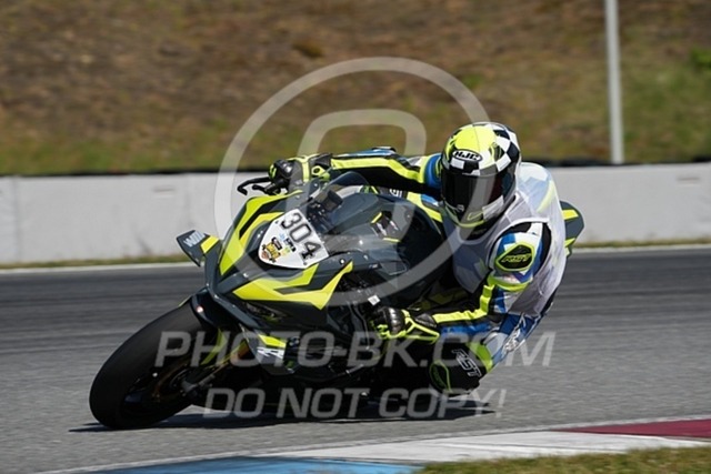 2024_05_04_PBK_23309 | Sportfotografie; SlowMotion; Video; Rennstrecke; Hafeneger; Speer; Racing; RSE; BMW; CBO; Trackday; Motorsportarena; Hockenheimring; Brno; Most; Barcelona; Valencia