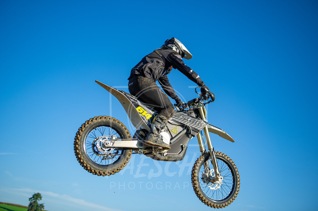 CF (23) | Paeschuphoto Shop - Wer nicht sucht der auch nicht findet.Ob Motocrossbilder oder von einem besuchtem Spiel, Hauptsache Action. - Realisiert mit Pictrs.com