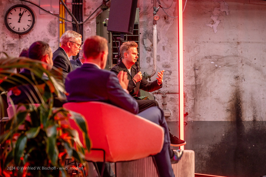 wwb_2223 | <Fotografie> <Video> <Film> <Winfried Bischoff> - Realisiert mit Pictrs.com