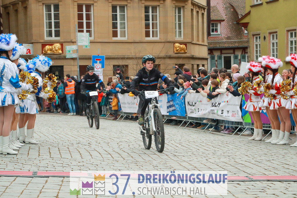 AOK JuniorCup 400m | 3Koenigslauf 2023 - Realisiert mit Pictrs.com