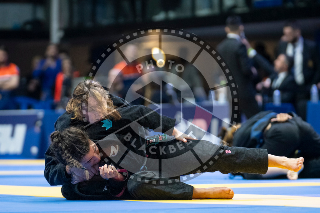 20240121PBB5286-2 | Fighters compete during the second day of the IBJJF European Championship in Paris, France, on January 21, 2024.