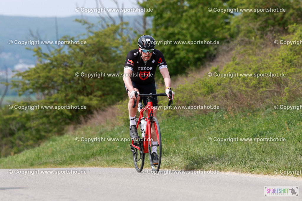 689_AR6_1633 | Neusiedlersee Radmarathon 2026@sportshot_your_pictrs #yourpictures#roadtowm2029 #nrm #neusiedlerseeradmarathon #neusiedlersee #neusiedlerseetourismus #burgenland #mörbisch #nrm26 #burgenlandtourismus #voglundco #poweredbyburgenlandtourismus #radsport #rad #marathon #ucigranfondo #visitburgenland #ucigranfondoworldseries
