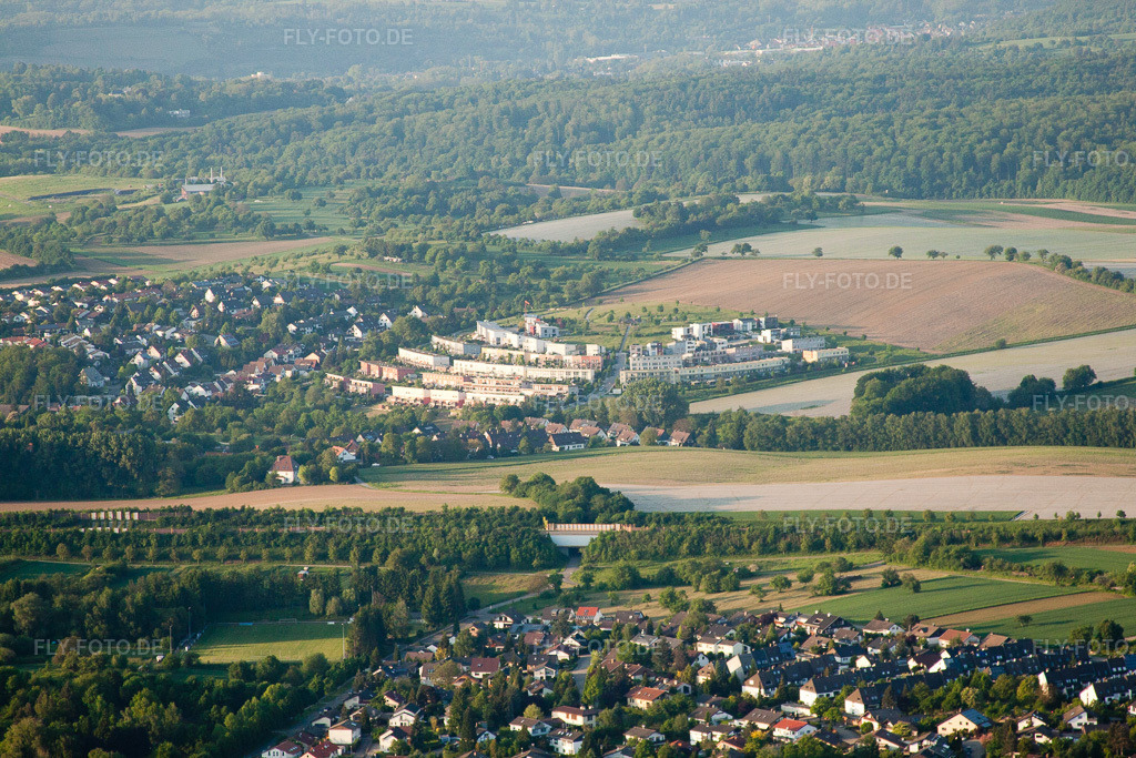 Luftbild: Ortsansicht im Ortsteil Hohenwettersbach in Karlsruhe im Bundesland Baden-Württemberg in Deutschland. Foto: IMG_27628.jpg vom 23.05.2010 durch Werner Riehm/FLY-FOTO.de