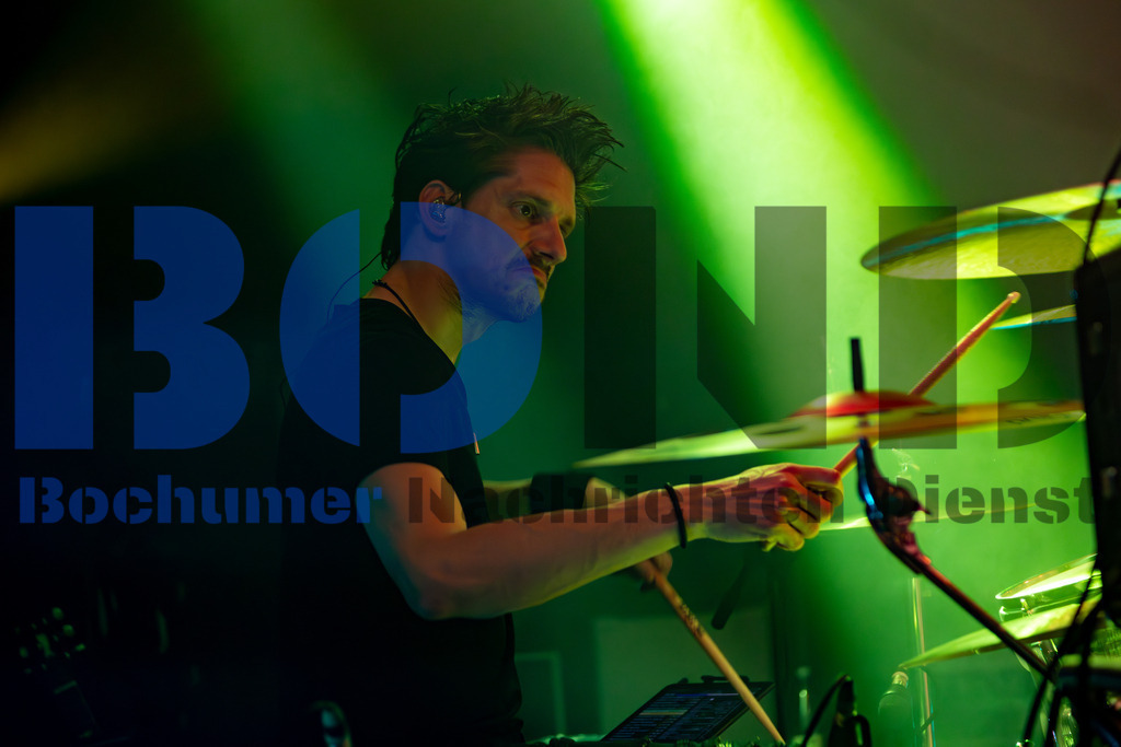 SES_NURDIO20250102-67 | bond - Realisiert mit Pictrs.com