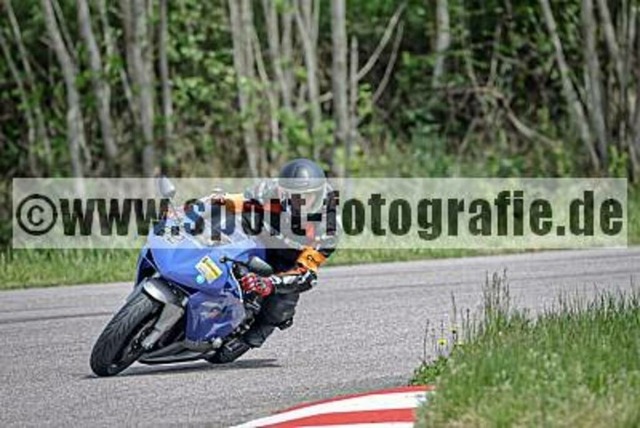 pube4094 | Professionelle Fotos von Sportveranstaltungen, aber auch Hochzeiten und anderen Events. - Realisiert mit Pictrs.com