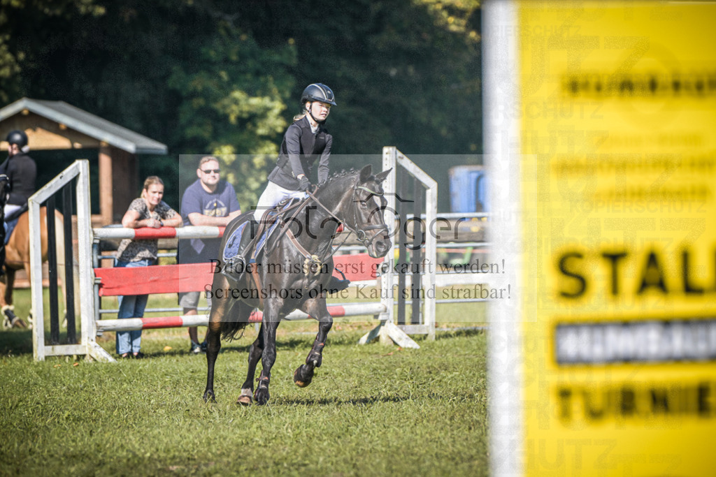 DOS_0573 | Entdecke hochwertige Reitturnierfotos von Foto Oger. Professionell, emotional und authentisch – jetzt Lieblingsmomente im Shop bestellen.Deutschlandweite Turnierfotografie. - Realisiert mit Pictrs.com