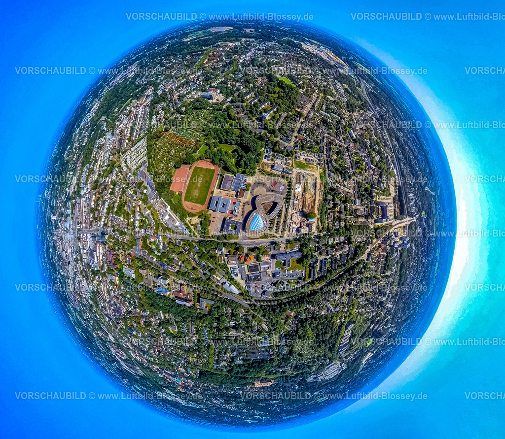 Bochum240890849Hans-Boeckler-Realschule_NeuesGymnasium | Luftbild, Schulzentrum mit Neues Gymnasium und Hans-Böckler-Realschule mit Sportplatz und Geologischer Garten, Baustelle Großer Einberg Baugebiet für neues Quartier 47, Erdkugel, Fisheye Aufnahme, Fischaugen Aufnahme, 360 Grad Aufnahme, tiny world, little planet, fisheye Bild, Altenbochum, Bochum, Ruhrgebiet, Nordrhein-Westfalen, Deutschland